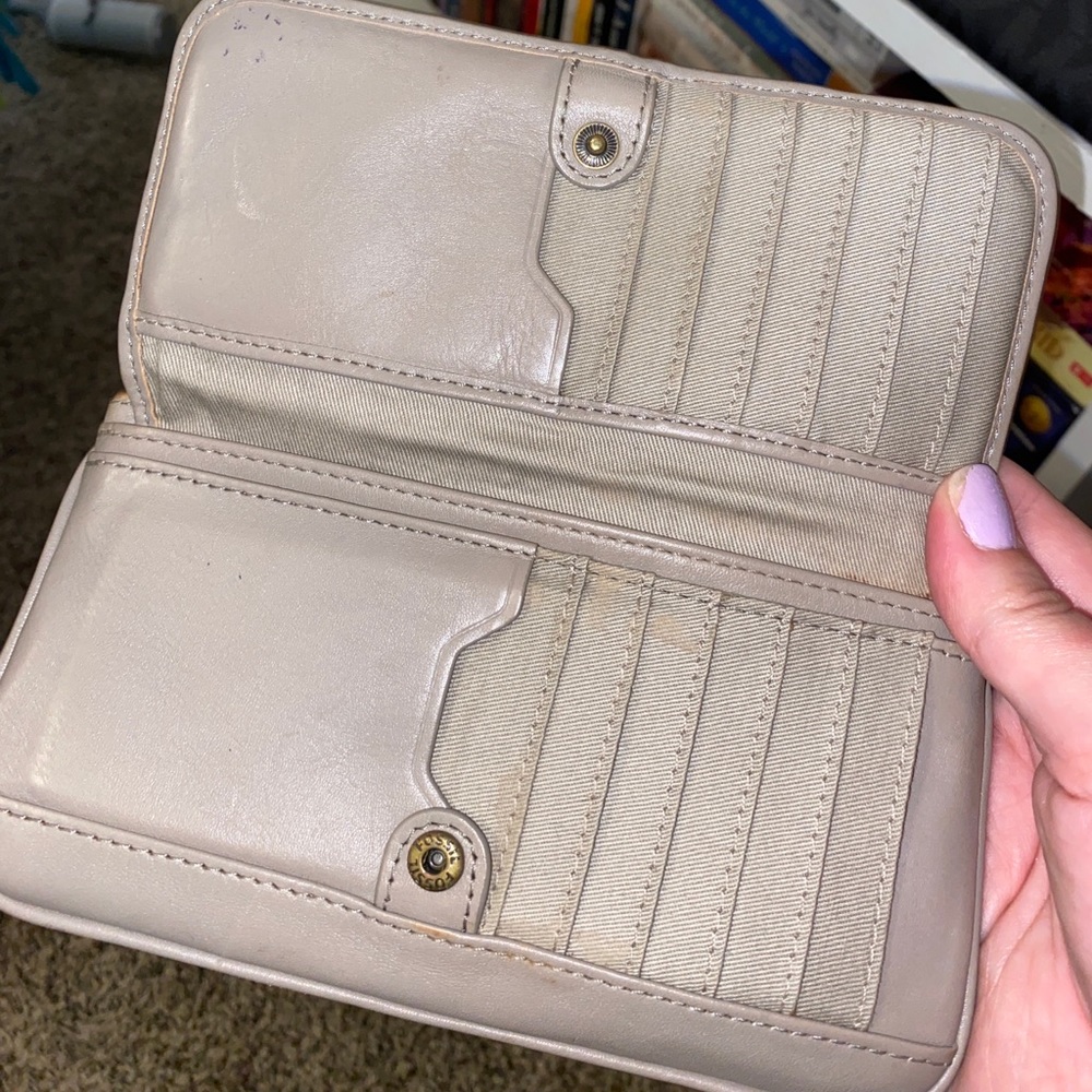 Grey FOSSIL wallet - Picture 2 of 2